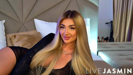 JuliaNoir